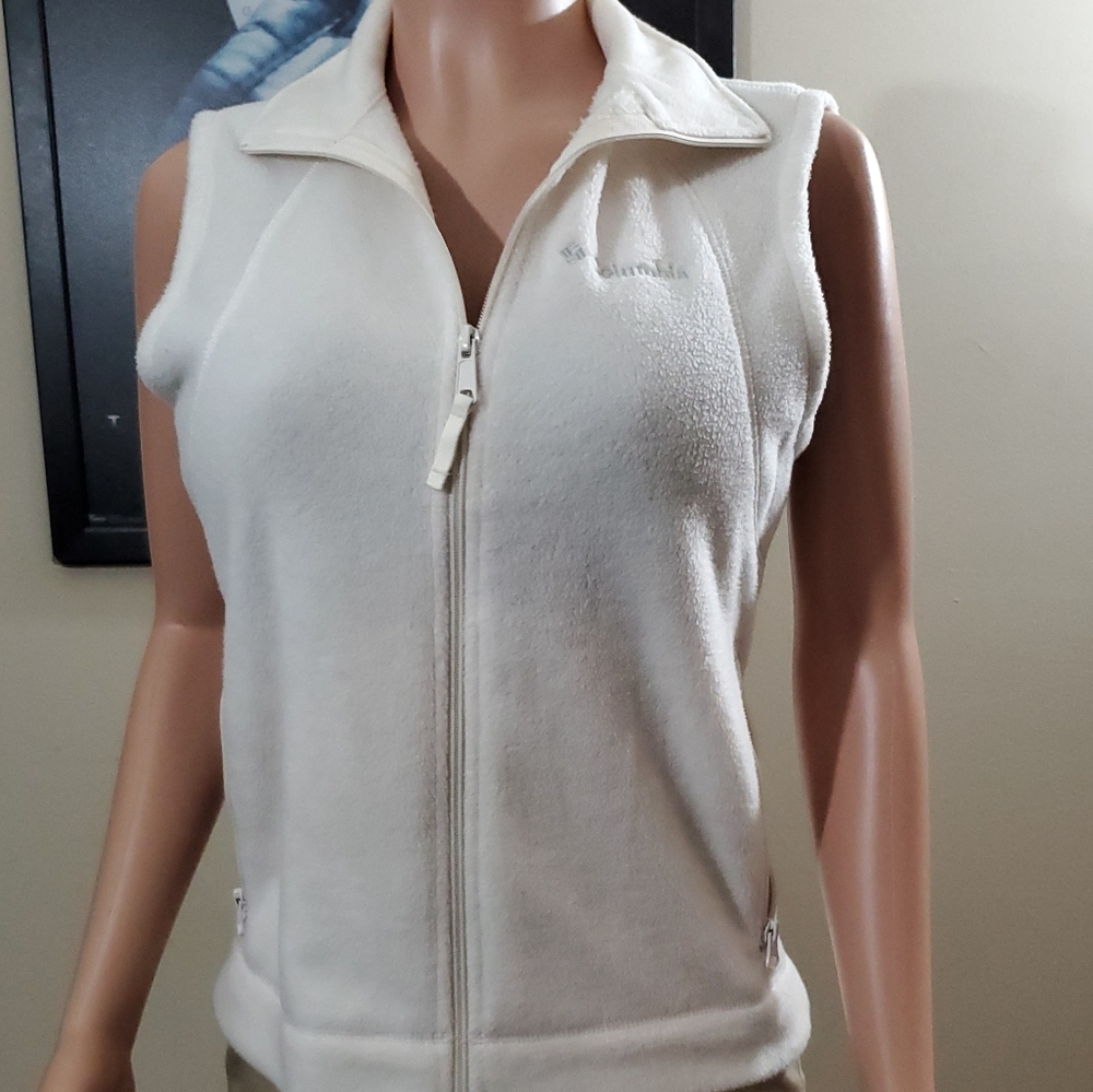 Cozy White Columbia Vest